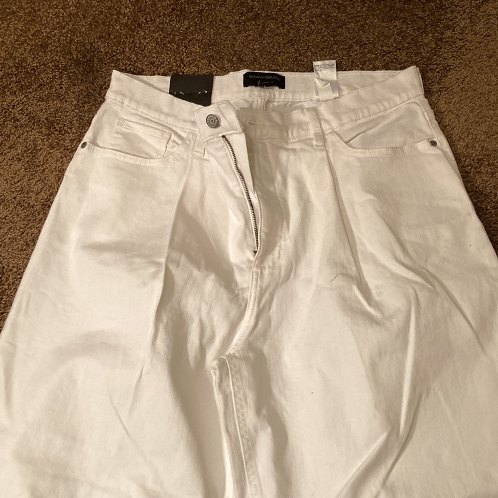 BANANA REPUBLIC WIDE-LEG CROP WHITE JEANS. SIZE 32/14.  NWT